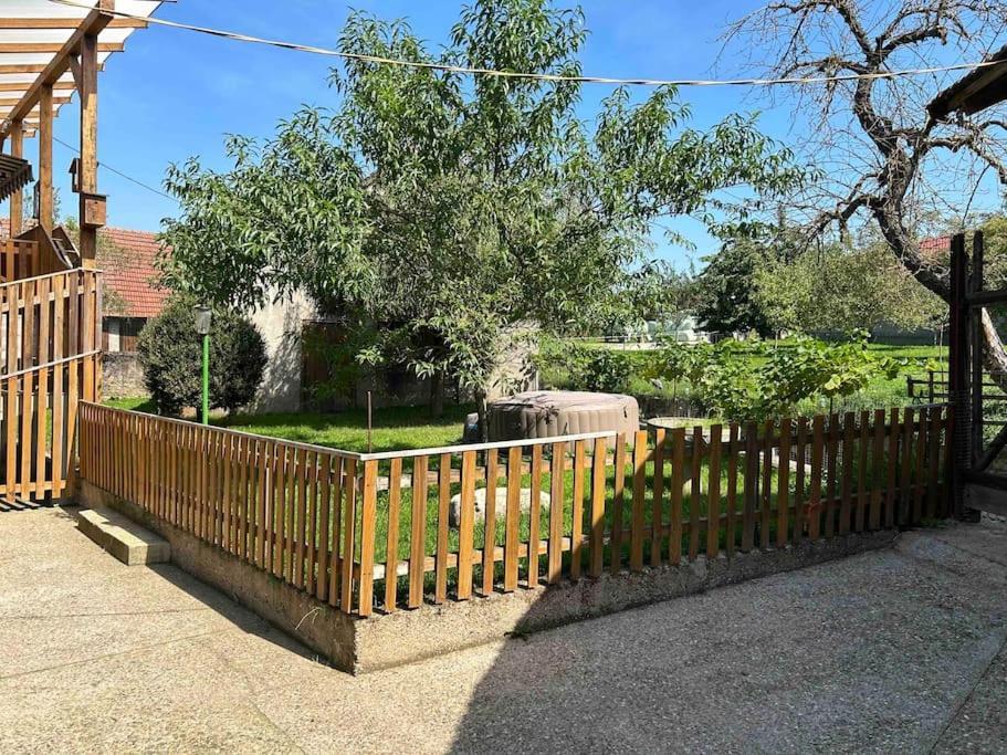 Maison Au Sein D'Une Ferme Villa Rahling Luaran gambar