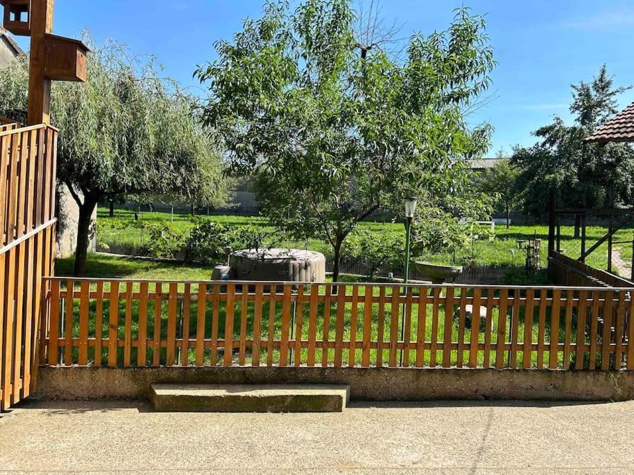Maison Au Sein D'Une Ferme Villa Rahling Luaran gambar